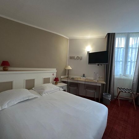 Logis Hotel Restaurant Le Monarque Blois Esterno foto