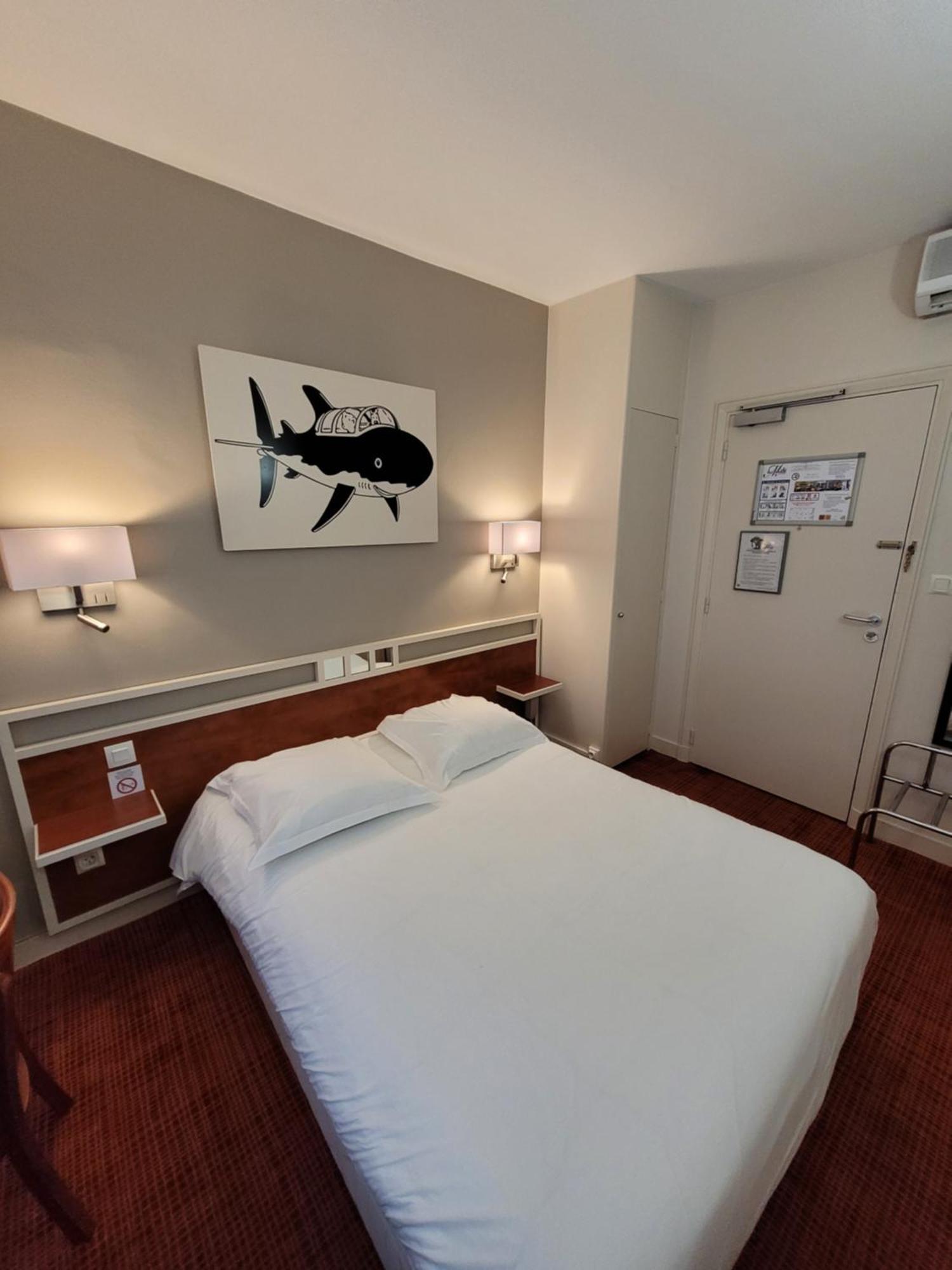 Logis Hotel Restaurant Le Monarque Blois Esterno foto